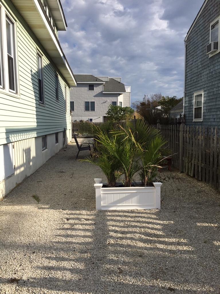 215 Marine Street, Beach Haven (Ocean Side)