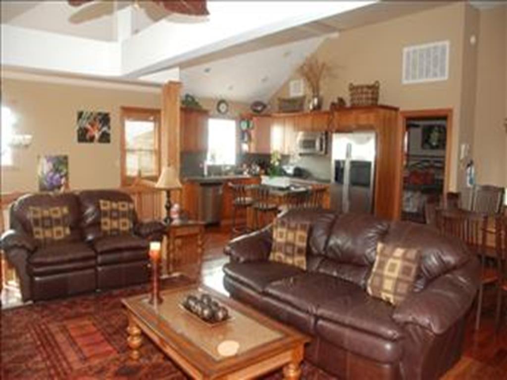 2201 Beach Avenue, Spray Beach (Ocean Side)