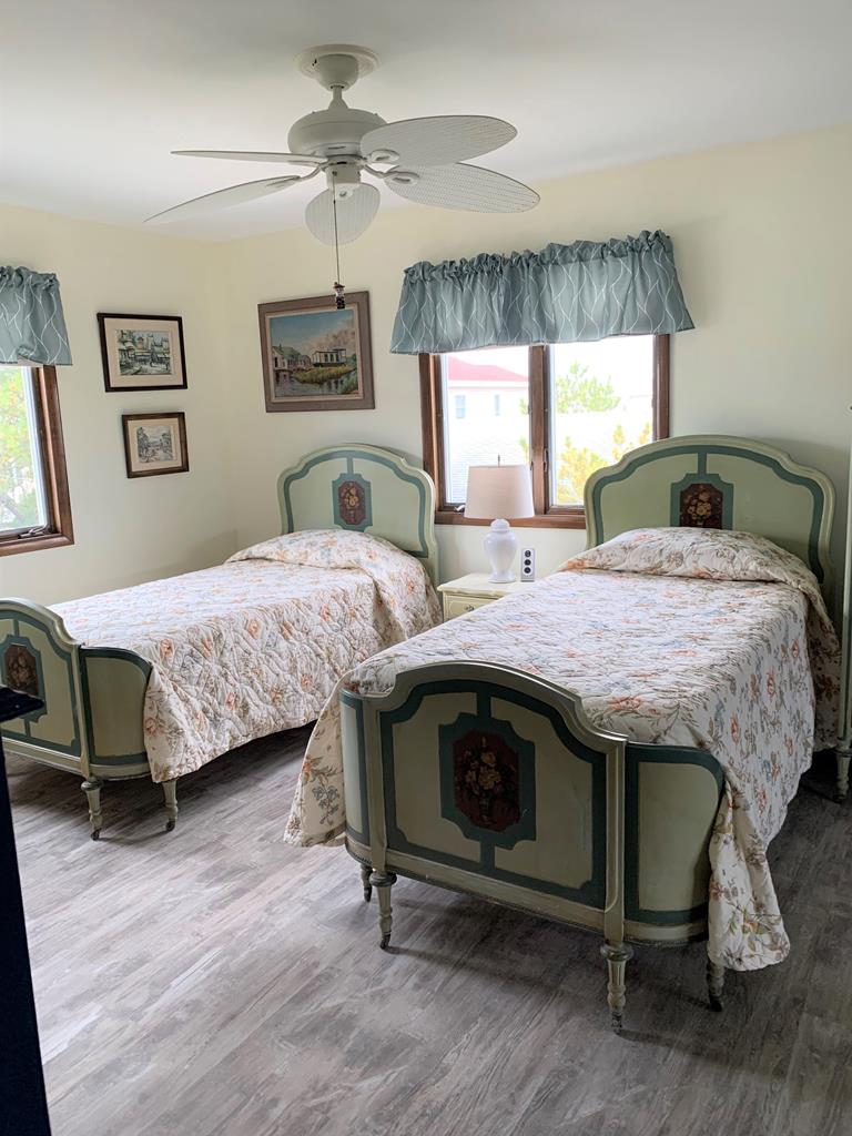 16 W Culver Avenue (76th), Beach Haven Crest (Bay Side)