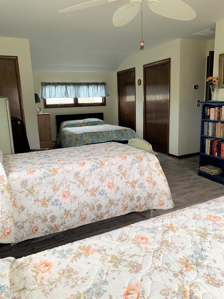 16 W Culver Avenue (76th), Beach Haven Crest (Bay Side)