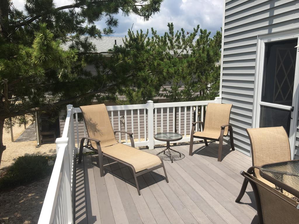 16 W Culver Avenue (76th), Beach Haven Crest (Bay Side)