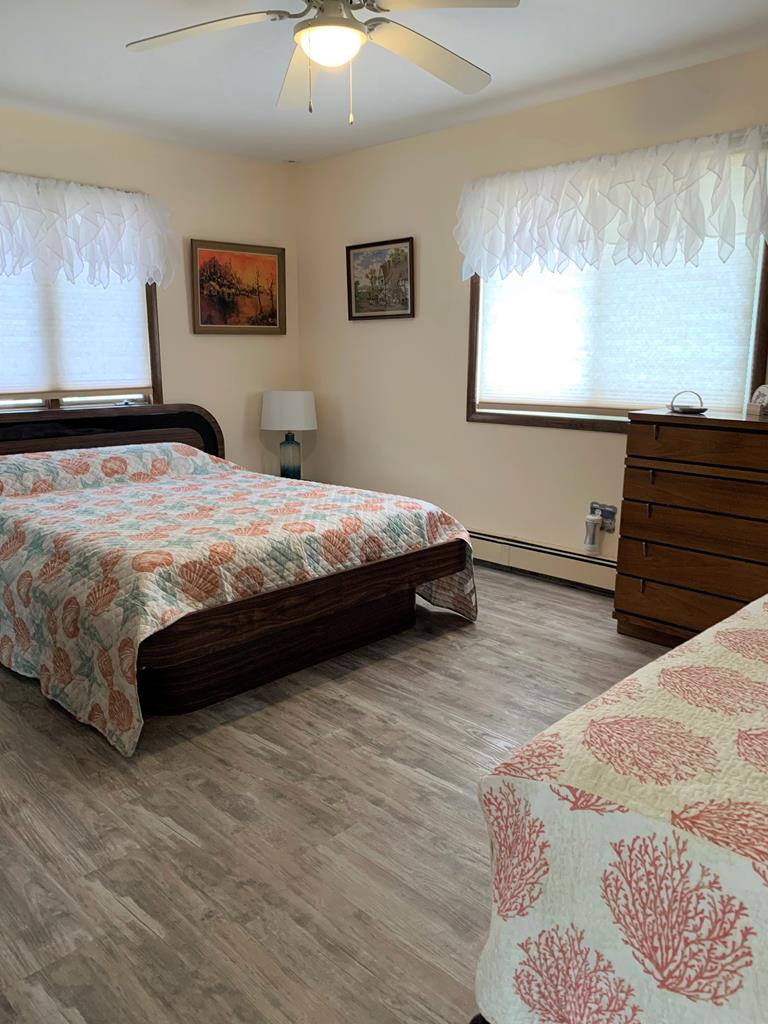 16 W Culver Avenue (76th), Beach Haven Crest (Bay Side)