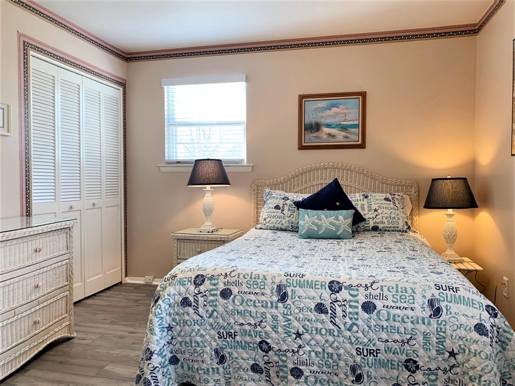 Charming 2 bed/1.5 bath close to beach! | Photo 12