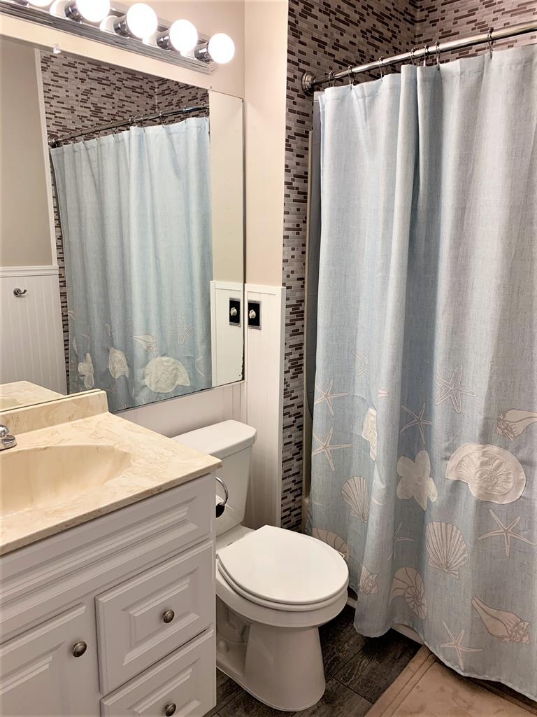 Charming 2 bed/1.5 bath close to beach! | Photo 17