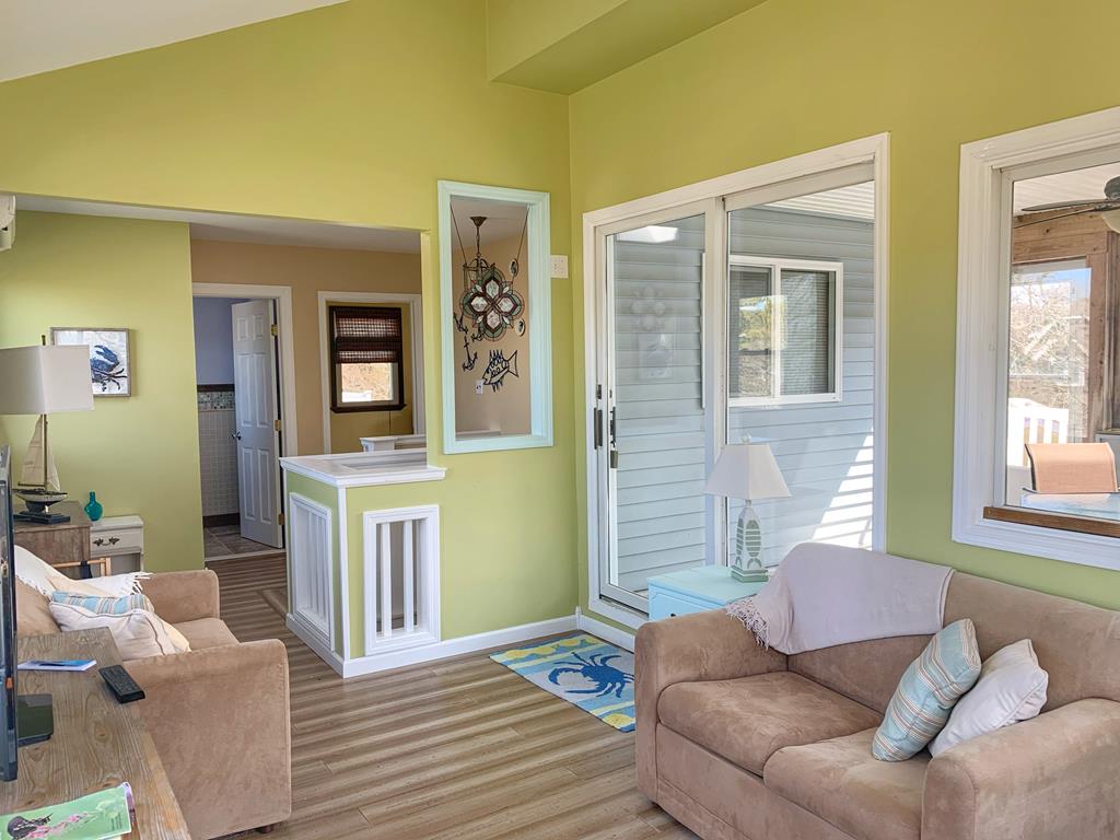 Salt Water Taffy | Photo 12