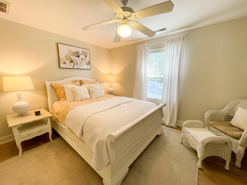 1300 Rosehill Parkway | Photo 18