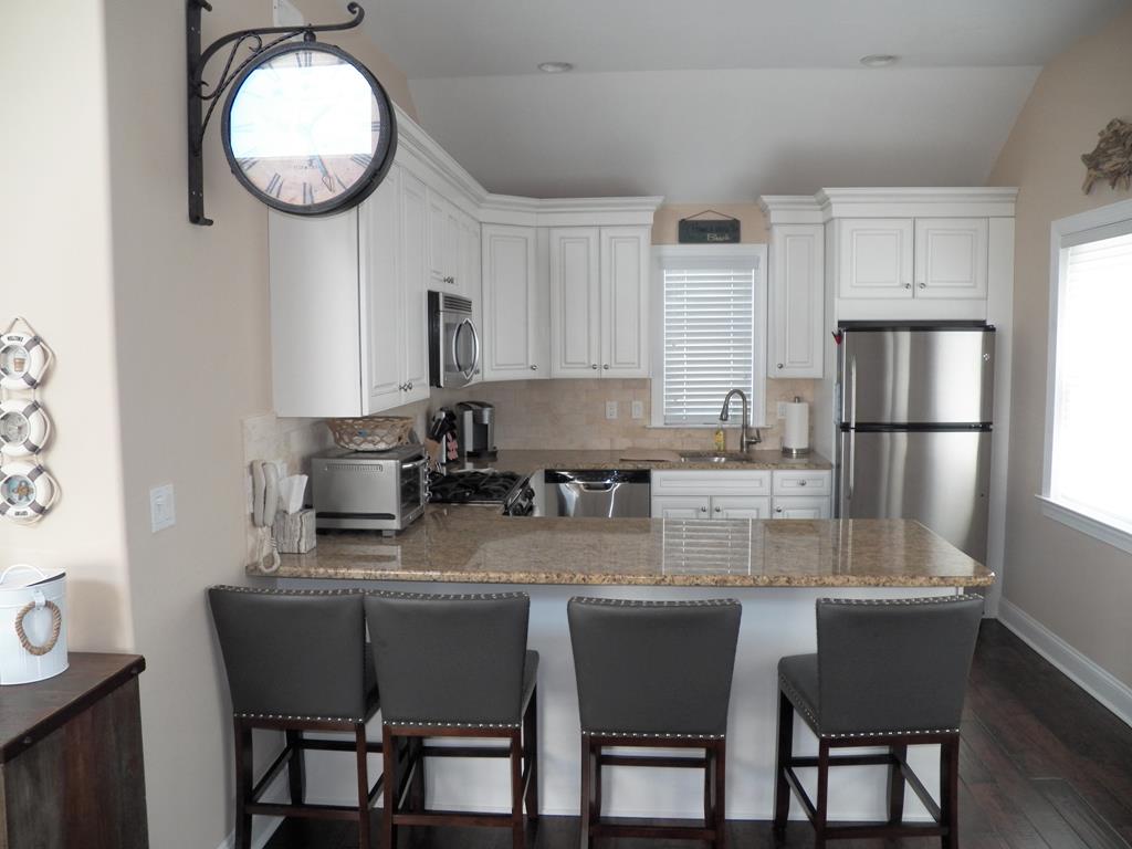 111 63rd Street - Picture 