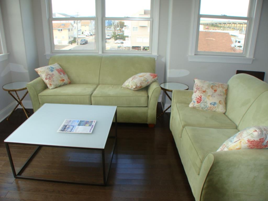 345 43rd Street, Sea Isle City (Bay Front)