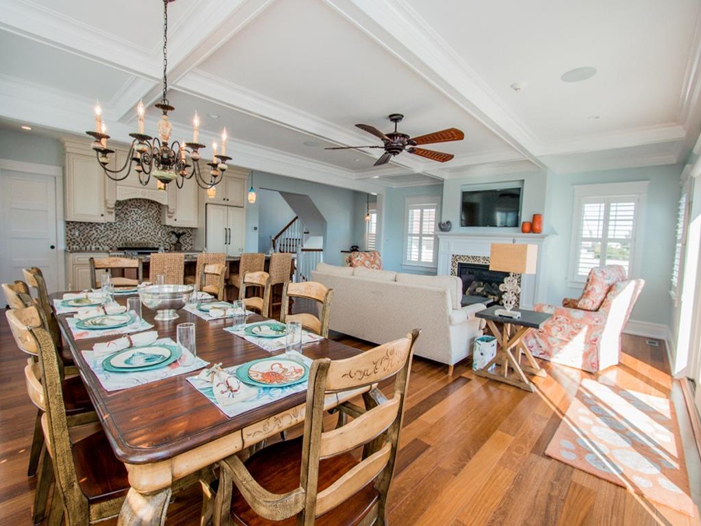 234 14th Street, Avalon (Center)