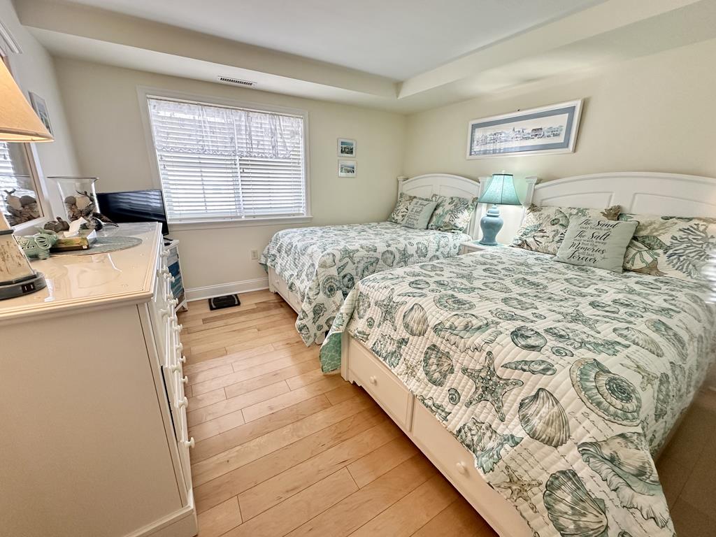 Broadway Beach unit 7 | Photo 16