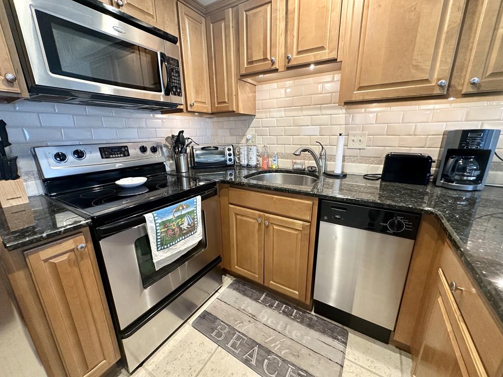 Broadway Beach unit 7 | Photo 9