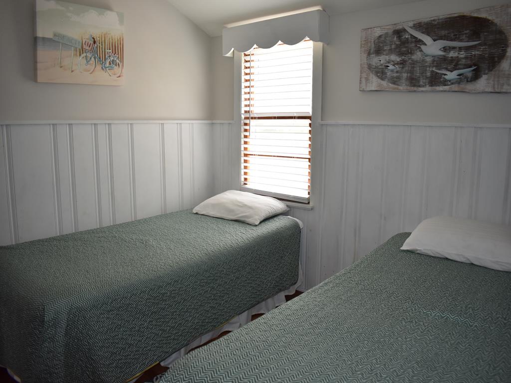 113 Eleventh Street, Beach Haven (Ocean Side)