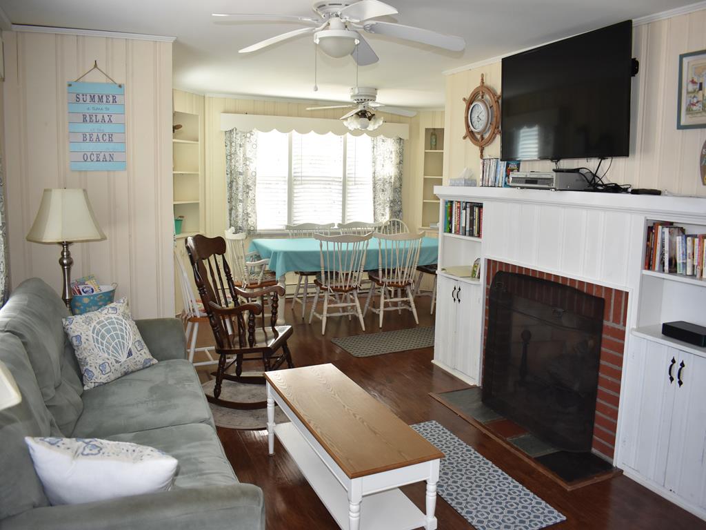 113 Eleventh Street, Beach Haven (Ocean Side)