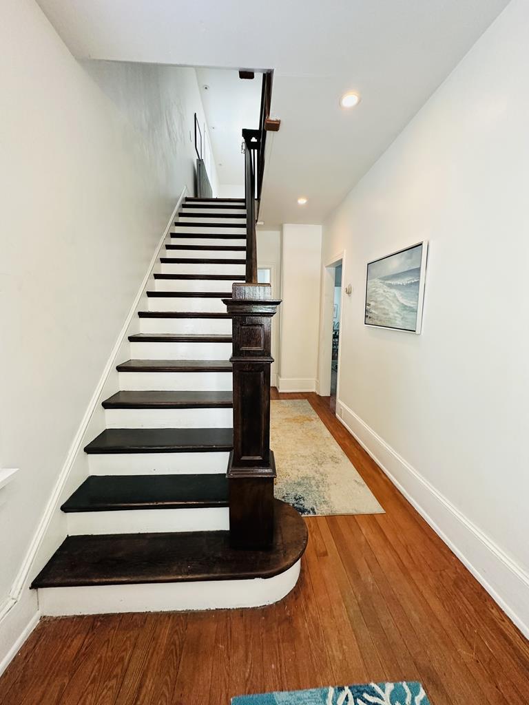 514 Hughes - 6 Bedroom - Close to Beach and Town | Photo 15