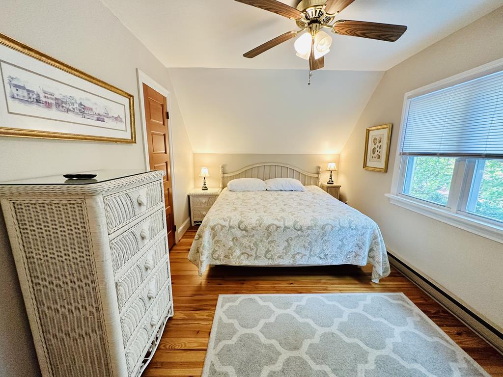 514 Hughes - 6 Bedroom - Close to Beach and Town | Photo 24