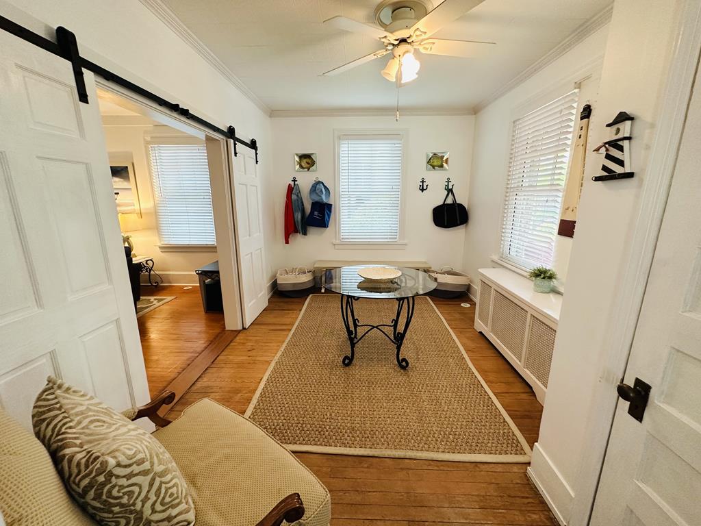 514 Hughes - 6 Bedroom - Close to Beach and Town | Photo 6