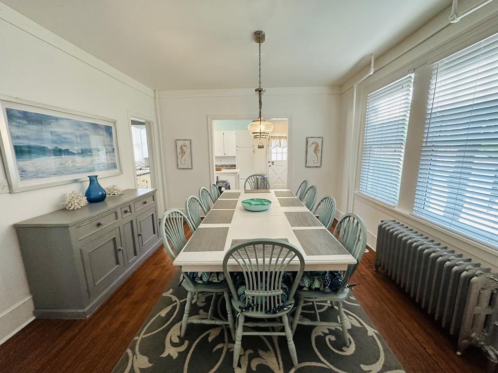 514 Hughes - 6 Bedroom - Close to Beach and Town | Photo 9