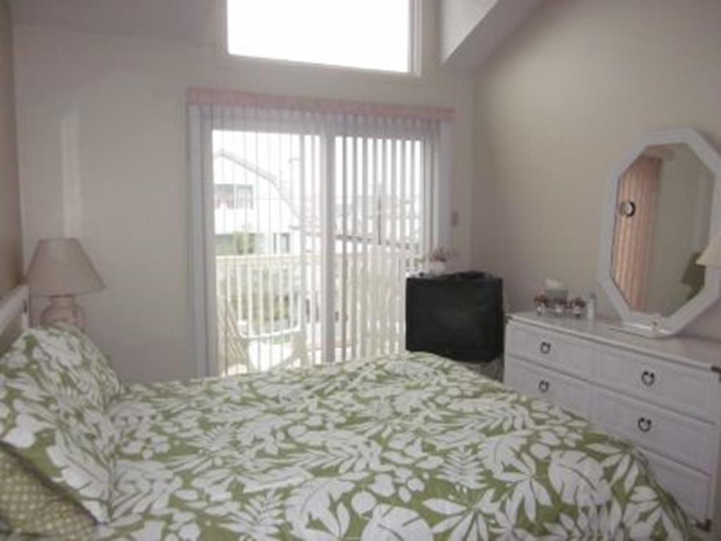 4400 Pleasure Avenue, Sea Isle City (Beach Block)
