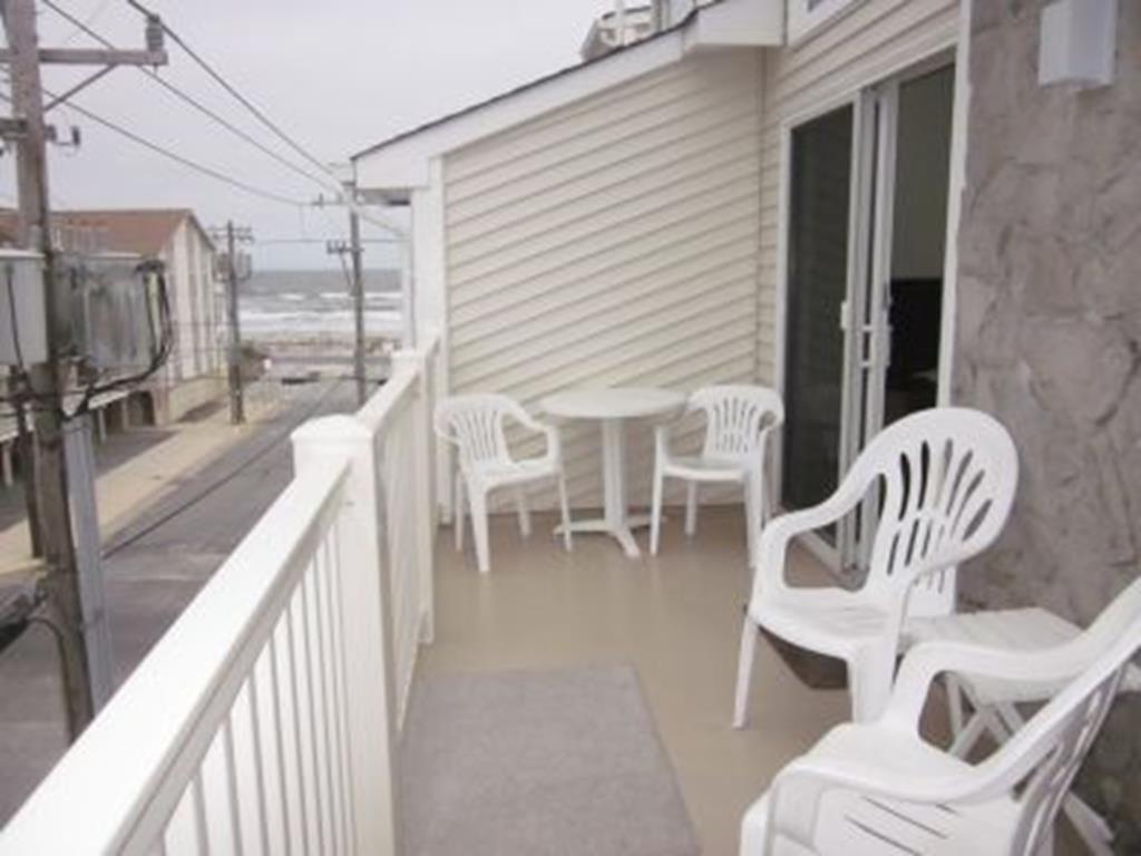 4400 Pleasure Avenue, Sea Isle City (Beach Block)