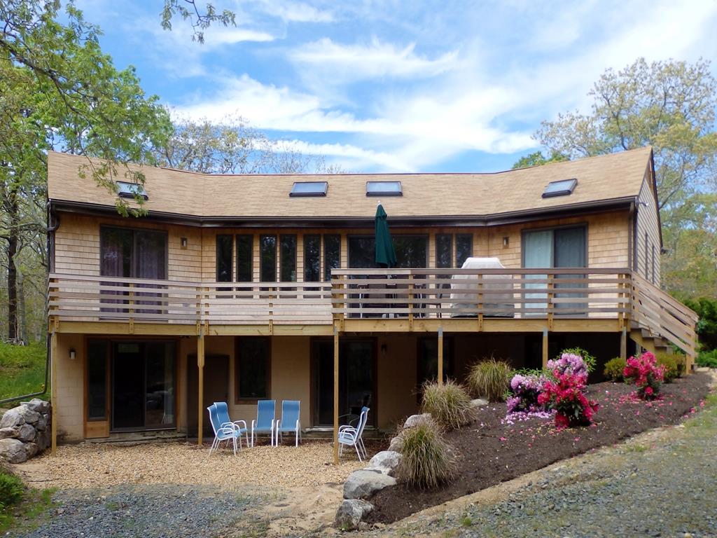 245 Vineyard Meadow Farms Road, West Tisbury, MA 02575, Residential