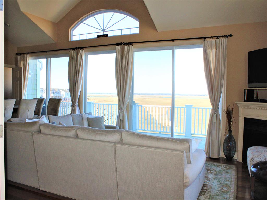 210 52nd Street, Sea Isle  City (Bay View)