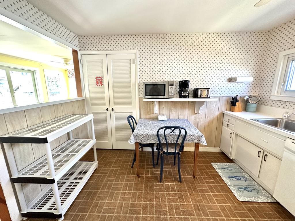 Pemberley Cottage - 926 Benton Avenue | Photo 16