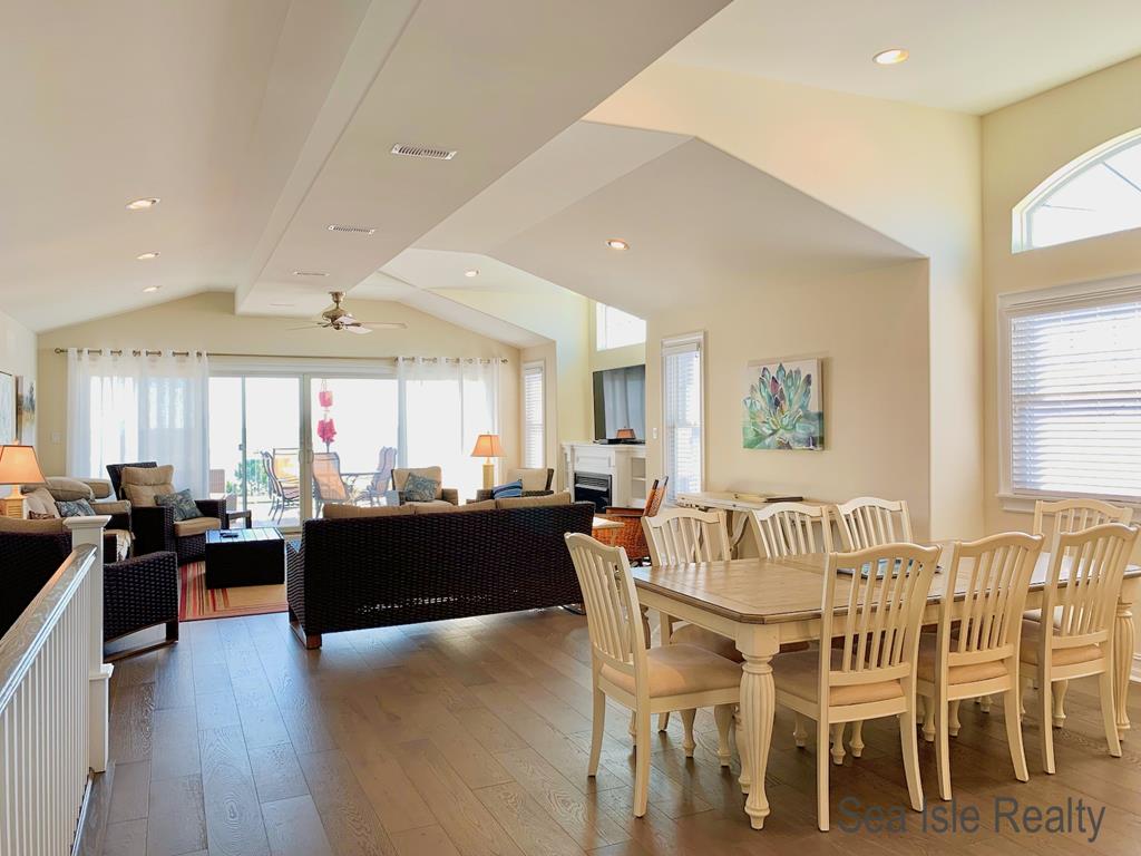 6821 Pleasure Avenue South, Sea Isle City (Beach Front)