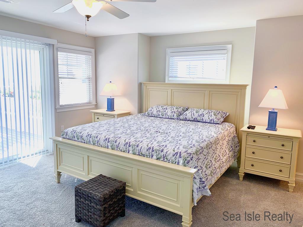 6821 Pleasure Avenue South, Sea Isle City (Beach Front)