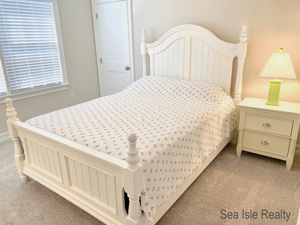 6821 Pleasure Avenue South, Sea Isle City (Beach Front)