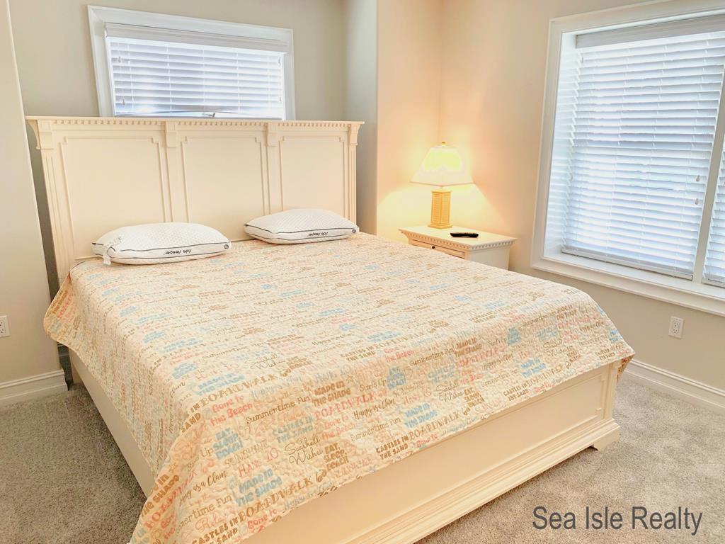 6821 Pleasure Avenue South, Sea Isle City (Beach Front)