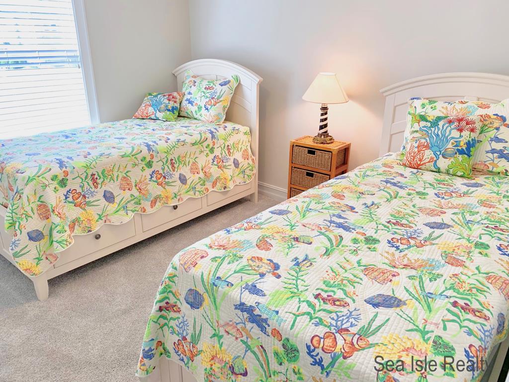 6821 Pleasure Avenue South, Sea Isle City (Beach Front)