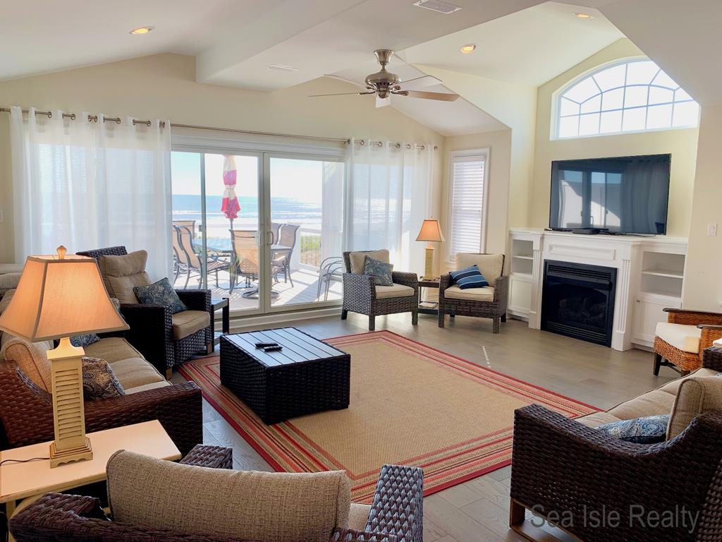 6821 Pleasure Avenue South, Sea Isle City (Beach Front)