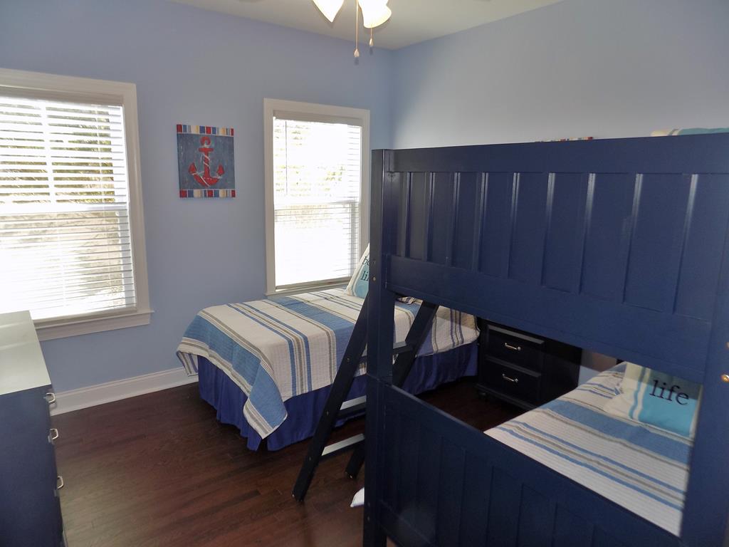 223 Myrtle Avenue | Photo 12