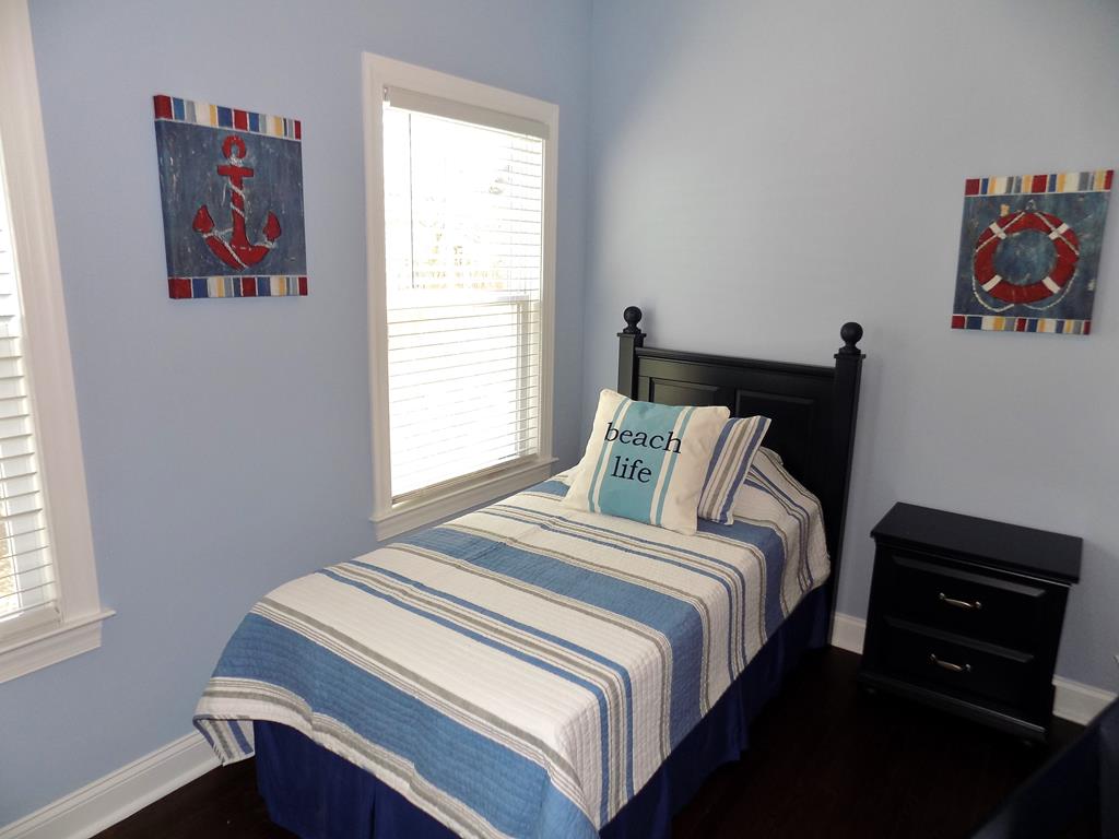 223 Myrtle Avenue | Photo 13