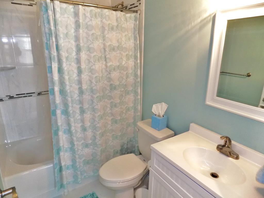 223 Myrtle Avenue | Photo 15