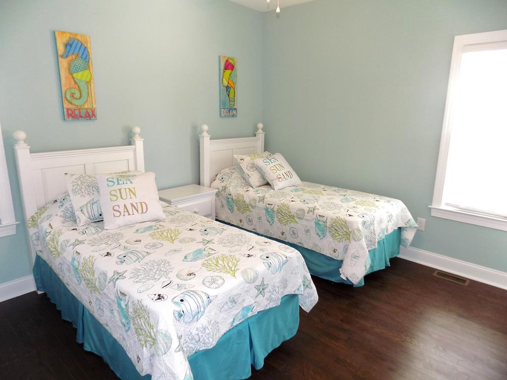 223 Myrtle Avenue | Photo 16