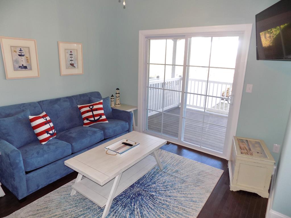 223 Myrtle Avenue | Photo 18