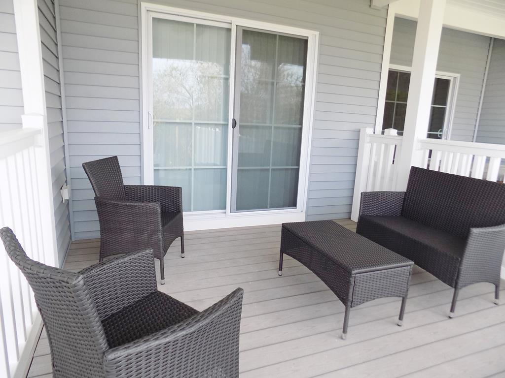 223 Myrtle Avenue | Photo 19