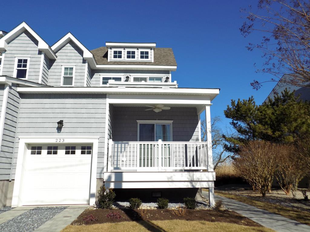 223 Myrtle Avenue | Photo 4