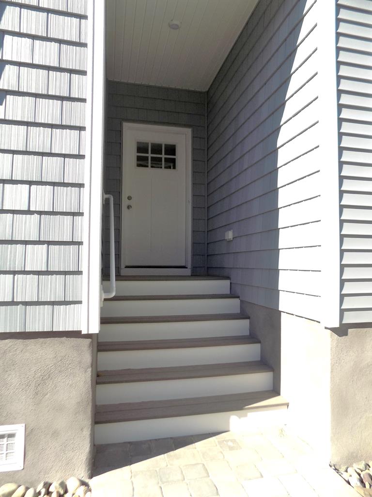 223 Myrtle Avenue | Photo 29