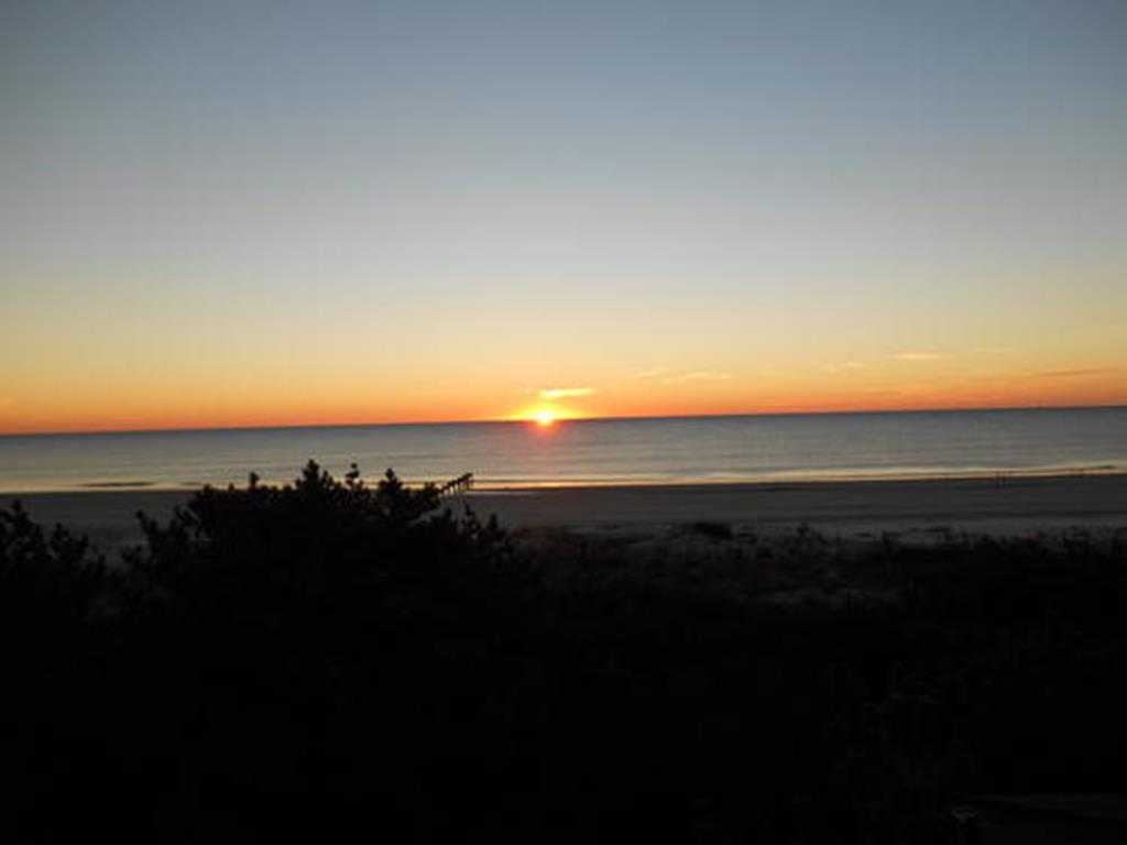 10 86th Street, Sea Isle City (Beach Front)