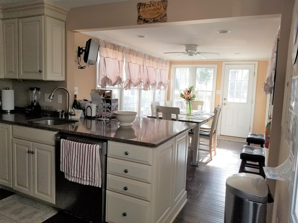 6 E Herbert Avenue, Beach Haven Park (Ocean Side)