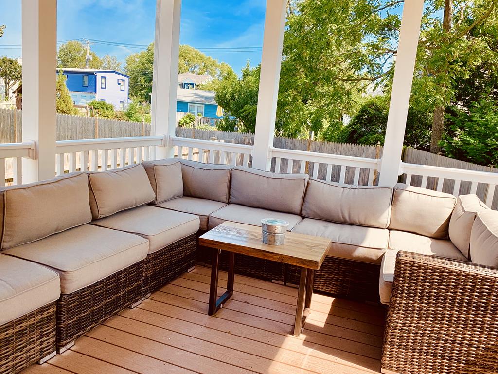 Modern Downtown 4 BR Gem | Photo 34