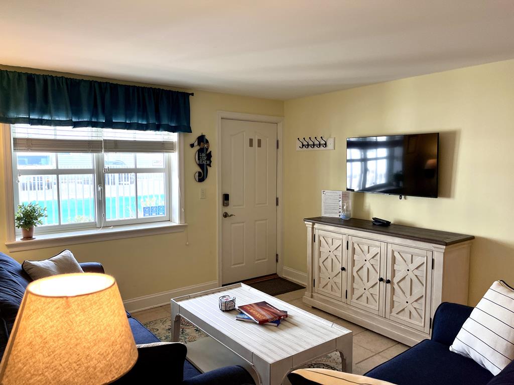 Broadway Beach Unit 3 | Photo 7