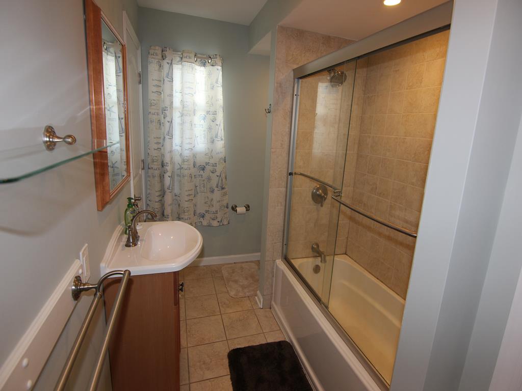 7509 Landis, Sea Isle City (Beach Block)