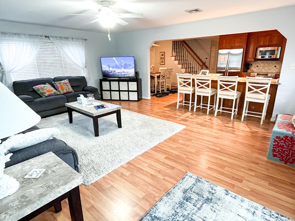 Life s A Beach | Photo 4