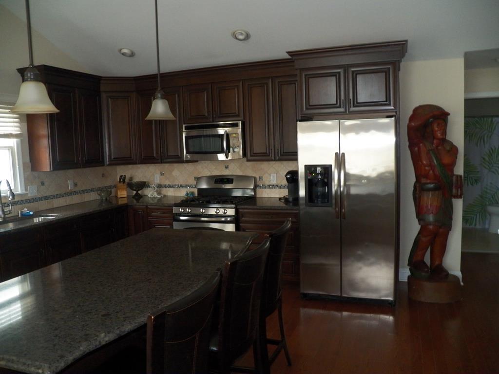 130 86th Street East Unit - Picture 