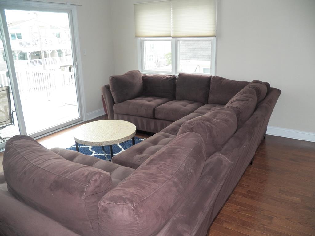 130 86th Street East Unit - Picture 