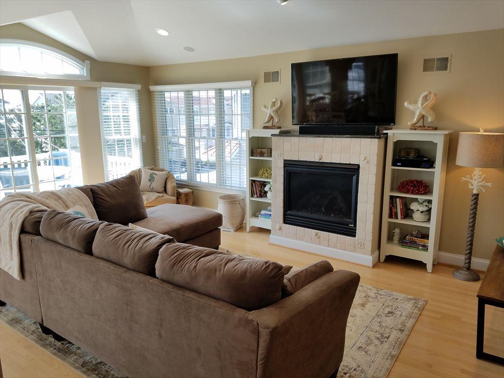 7212 Ocean Boulevard, Brant Beach (Ocean Side)