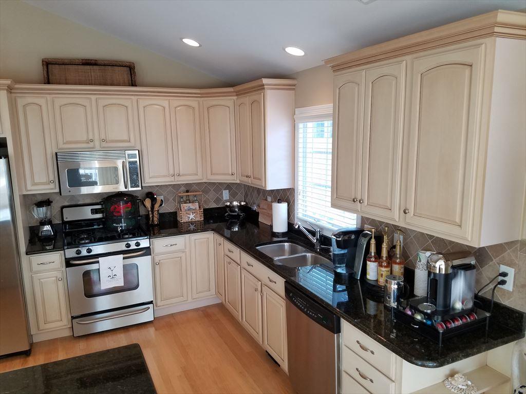 7212 Ocean Boulevard, Brant Beach (Ocean Side)